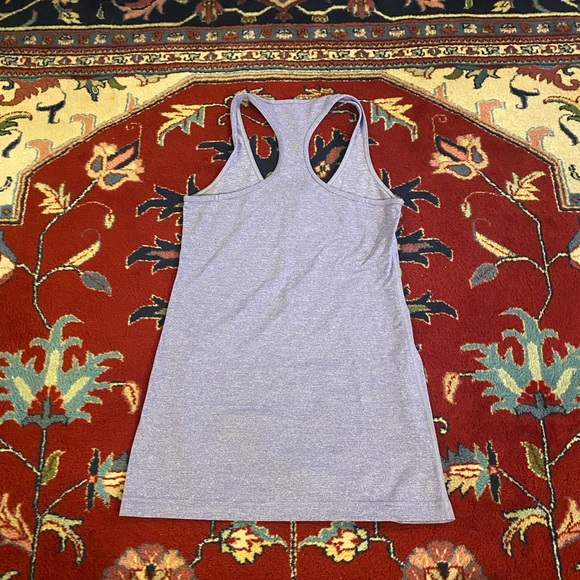 Lululemon purple zipper CRB Tank size 6 - Picture 2 of 6